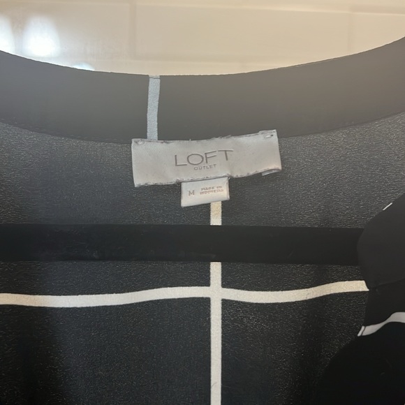 Loft dress - Picture 3 of 4